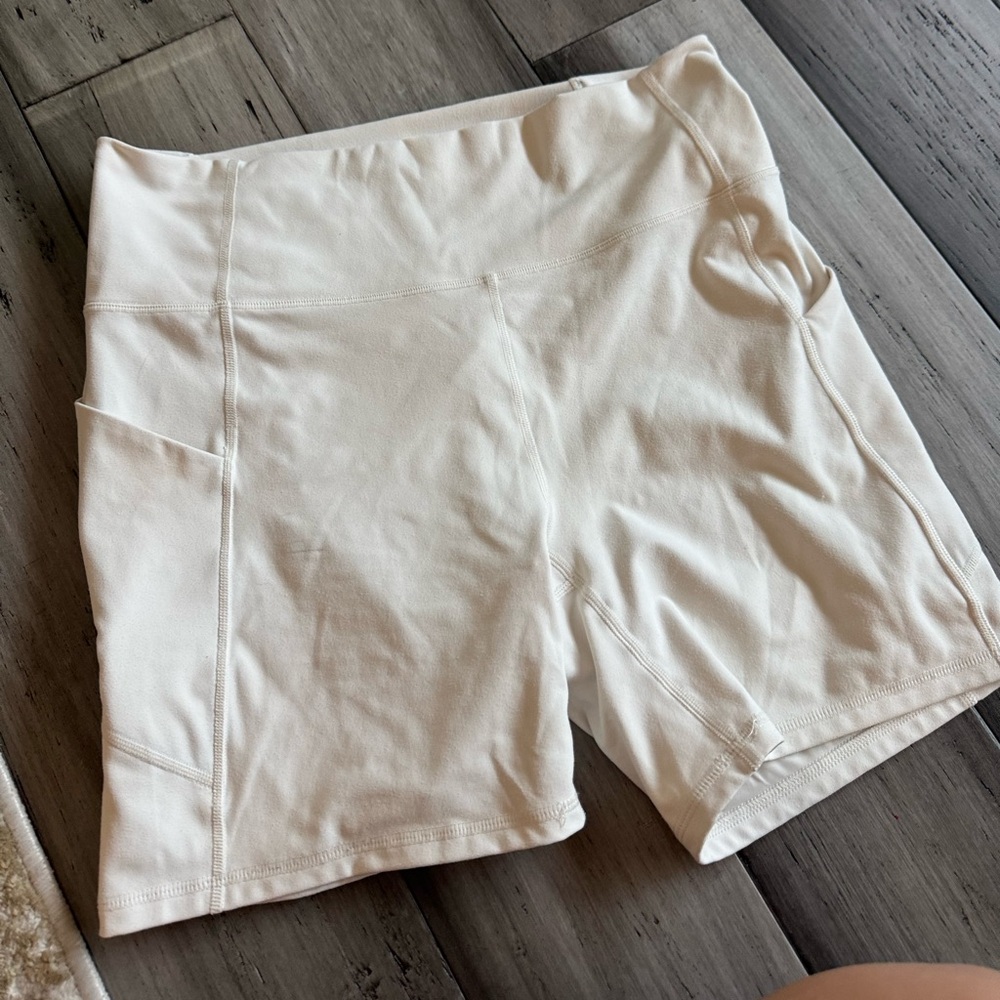 Fabletics Cream Bike Shorts fabluxe